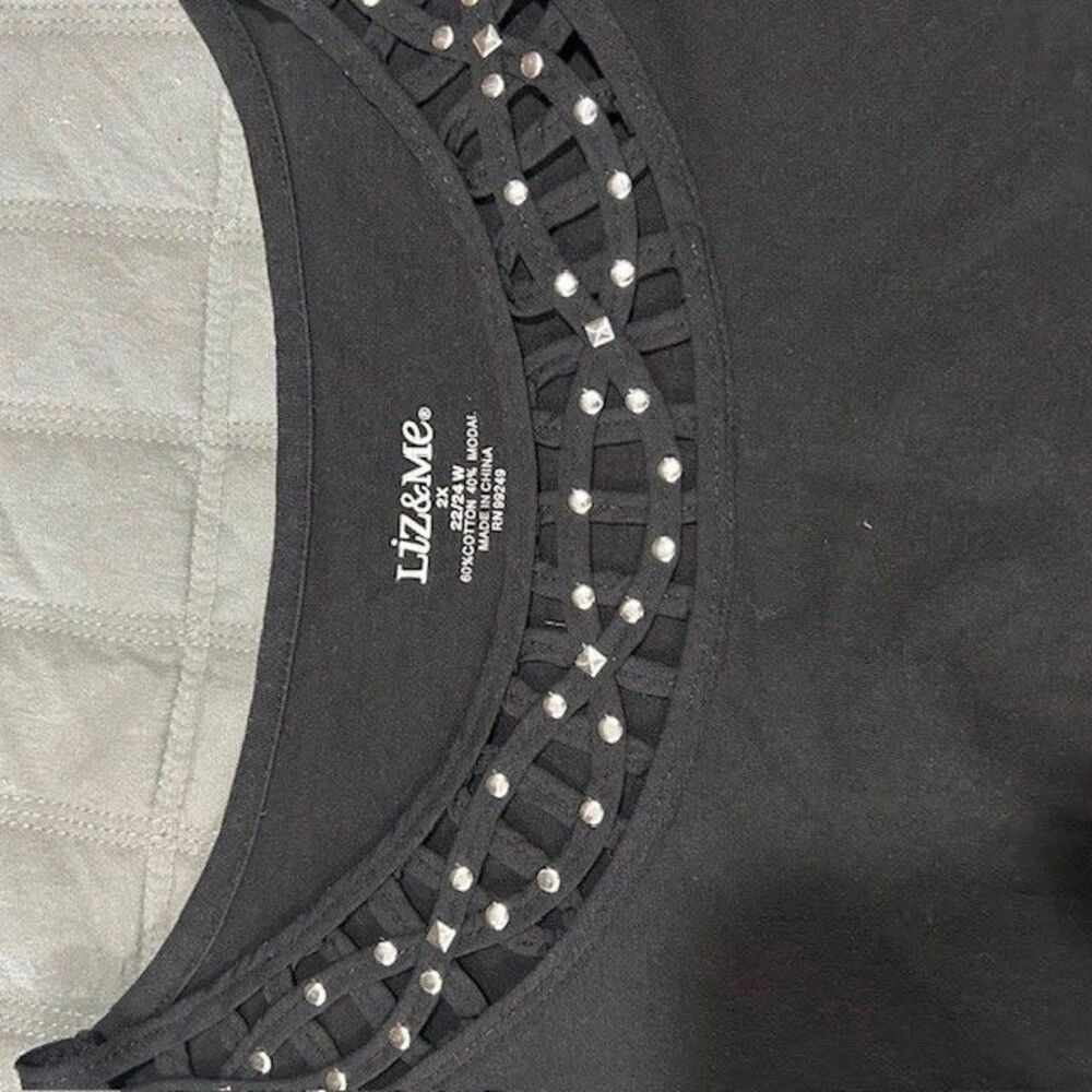 Liz & Me Black Embellished Scoop Neck Short Sleeve Top - Picture 5 of 10